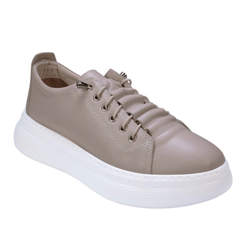 Leather Beige/Rose Sneakers, brand new, come with the original box.